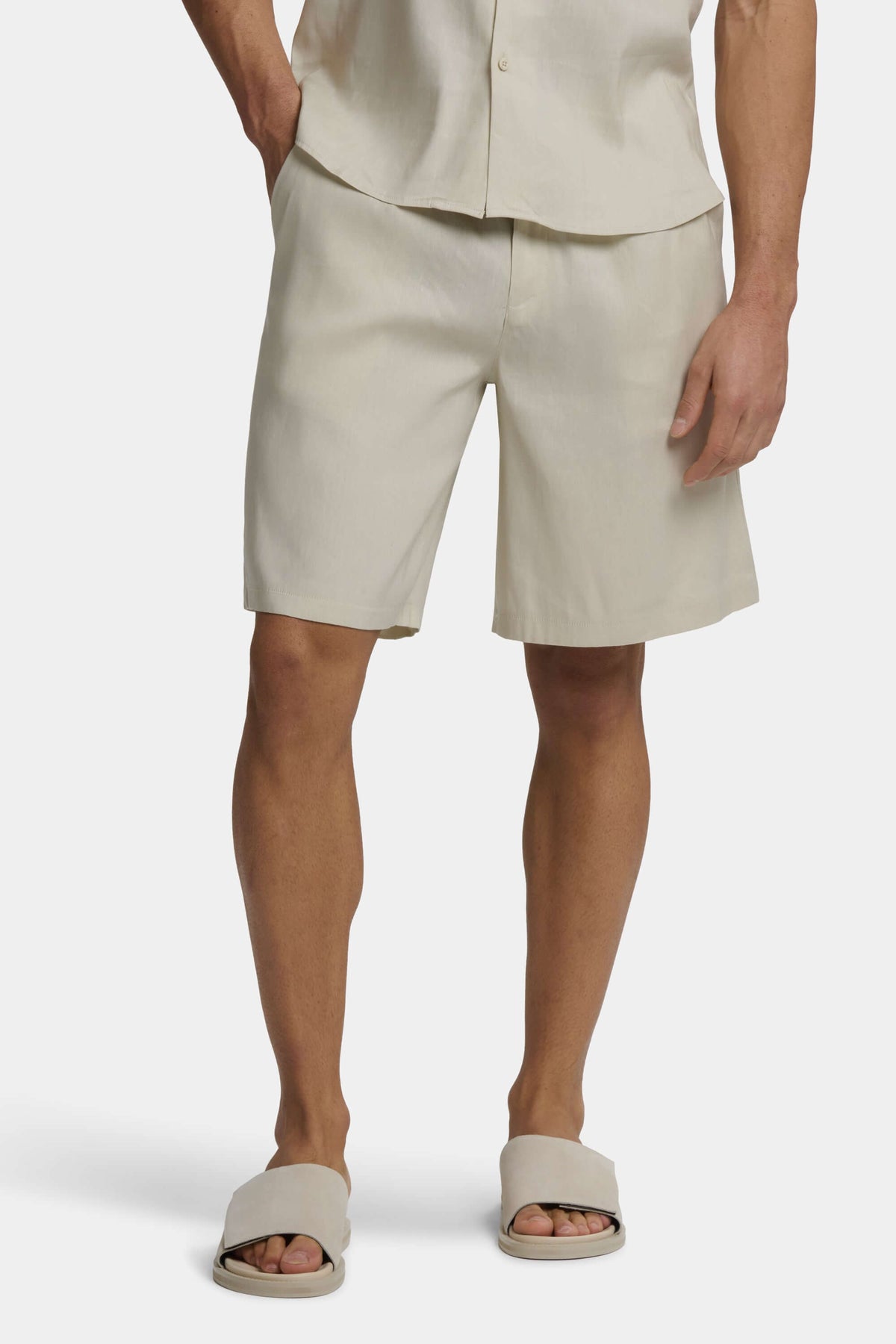 THE LINEN SHORTS (PANTALON DE LINO)