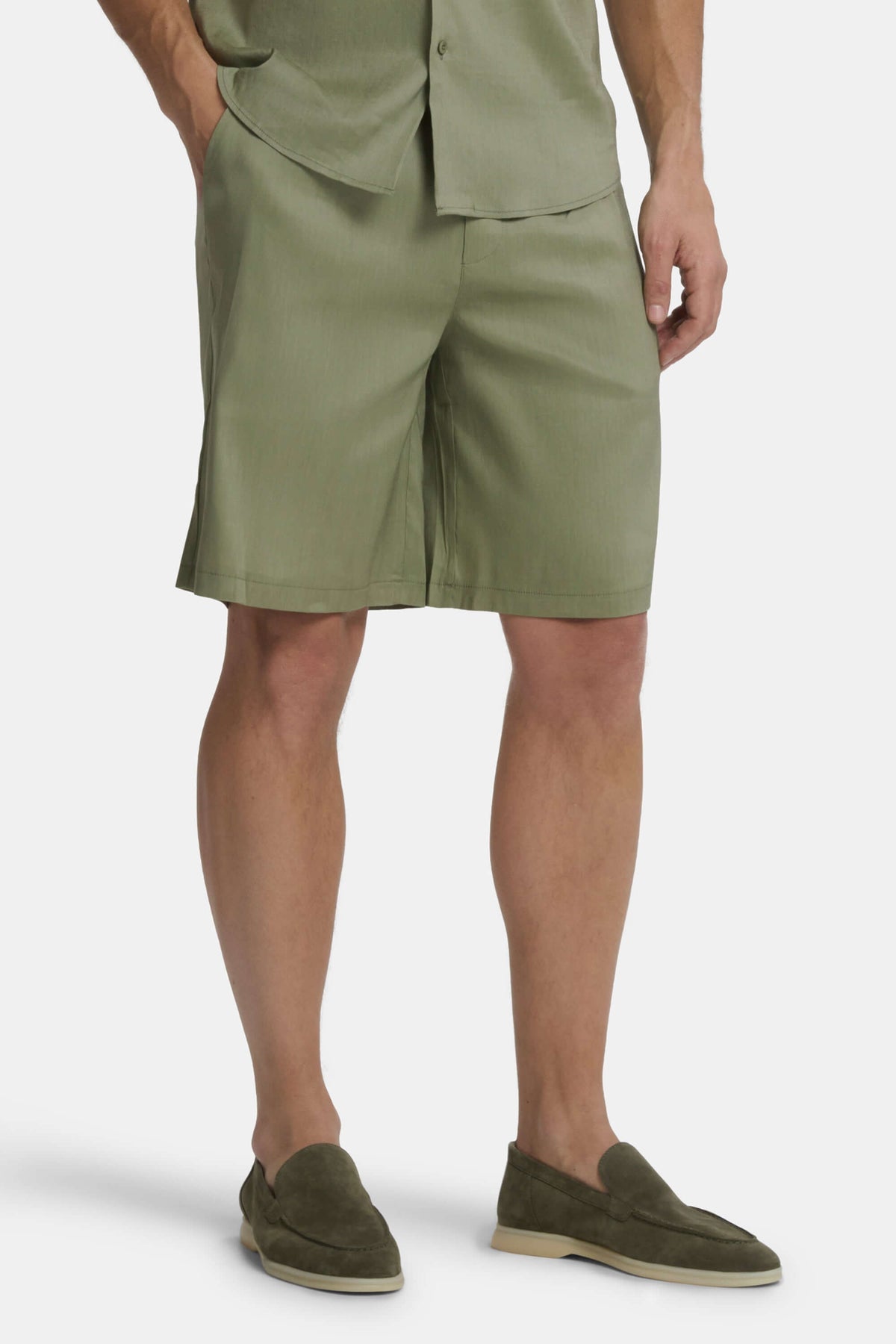 THE LINEN SHORTS (PANTALON DE LINO)