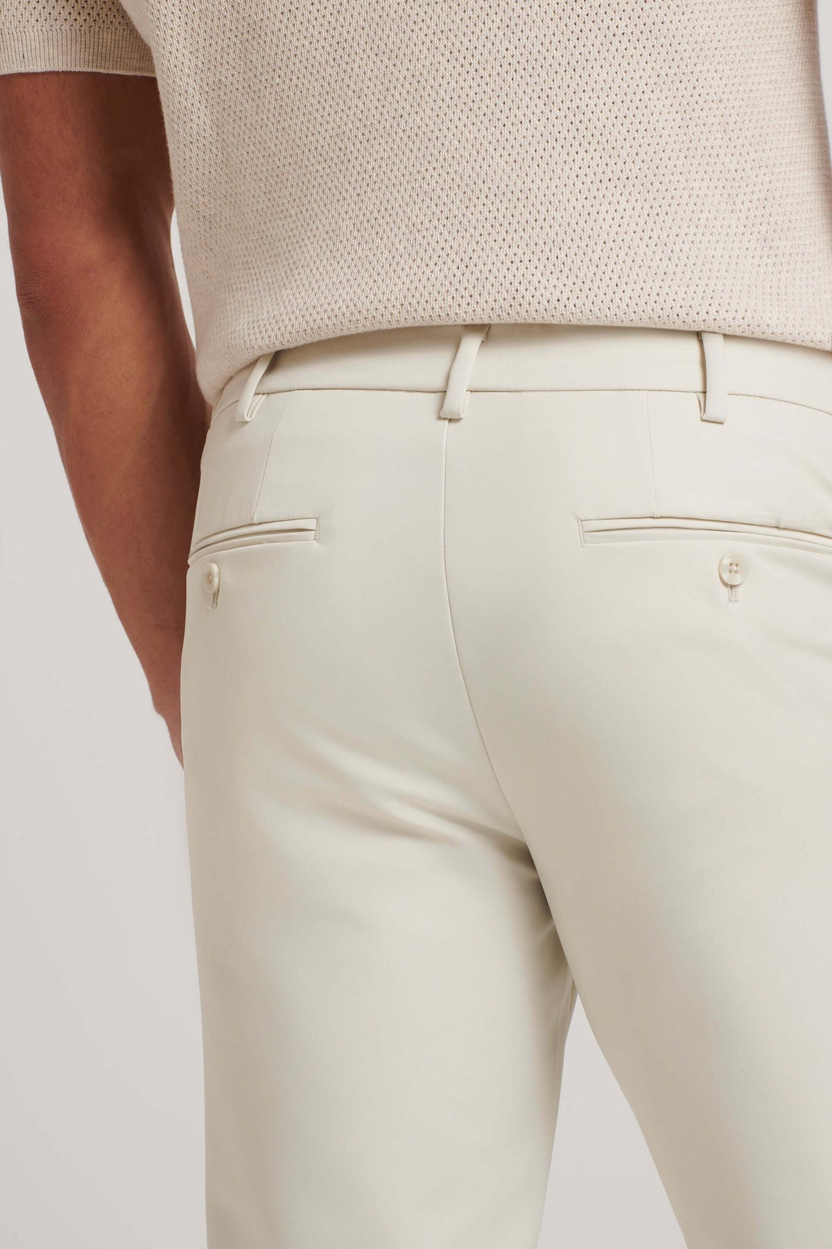 THE TECH PANTS (PANTALON TECNICO)