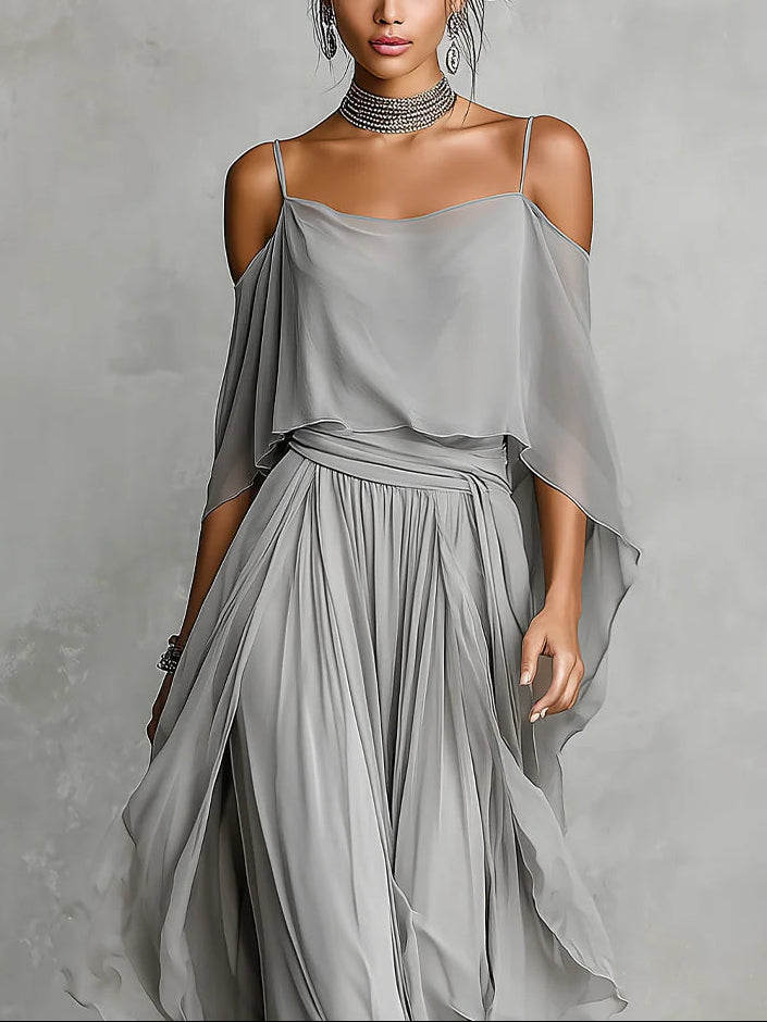 Conjunto Gris de Chifón con Camisola Fluida de Hombros Descubiertos y Pantalón