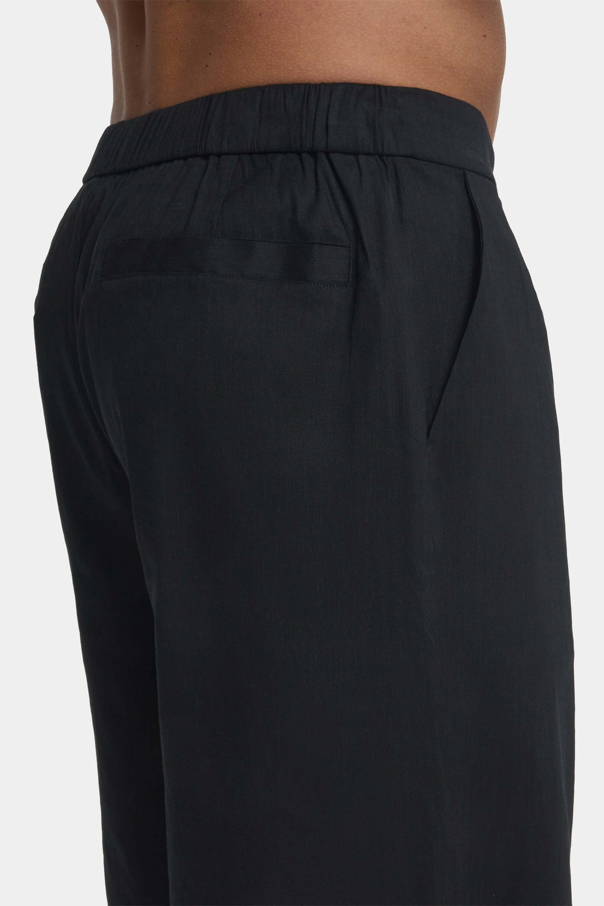 THE LINEN SHORTS (PANTALON DE LINO)