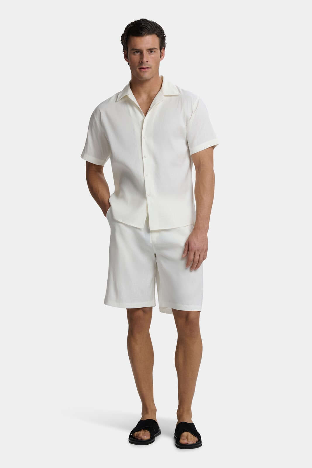 THE LINEN CONJUNTO