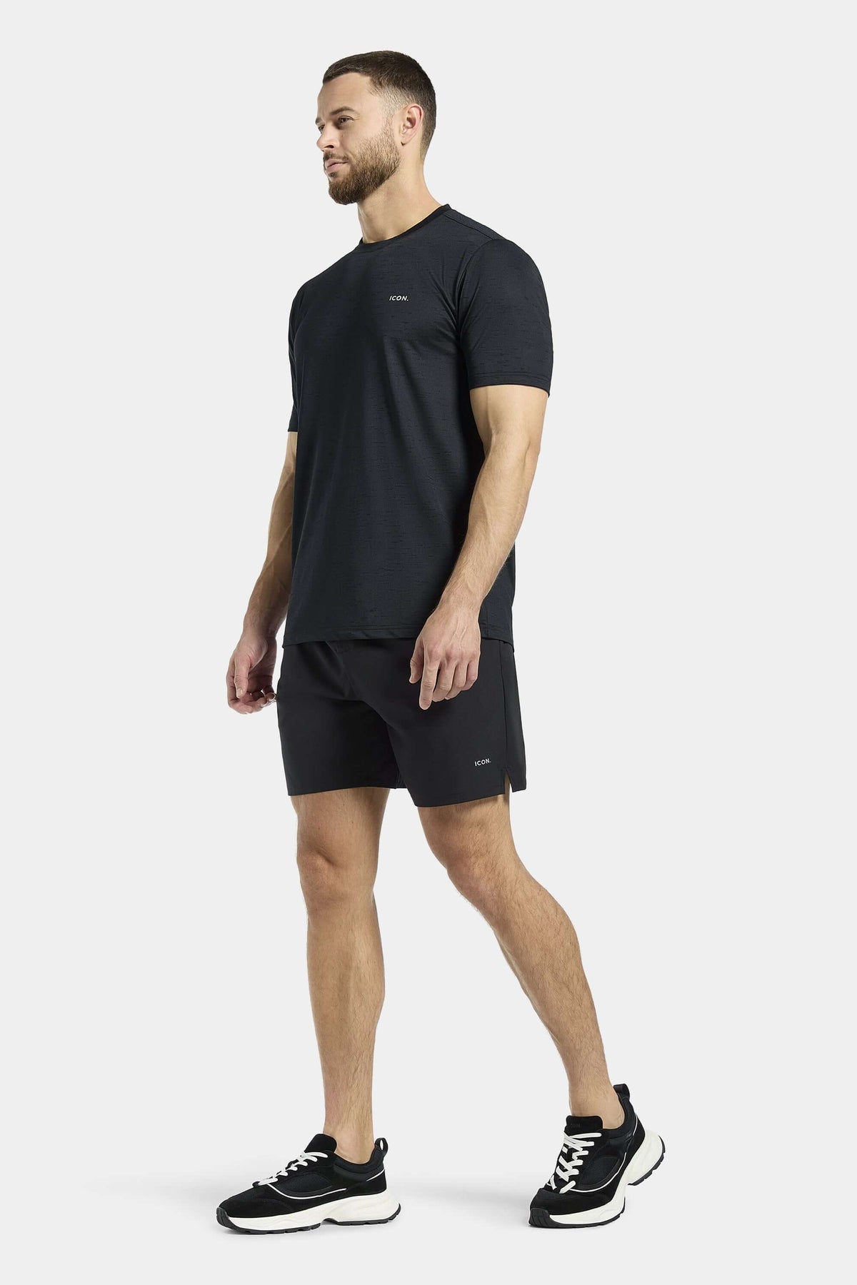 THE ACTIVE SHORTS 5"