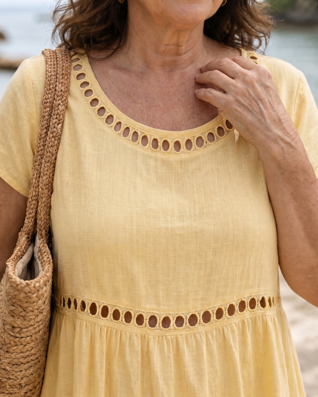 Sormane | Vestido Holgado con Mangas Cortas y Textura, Largo a la Rodilla