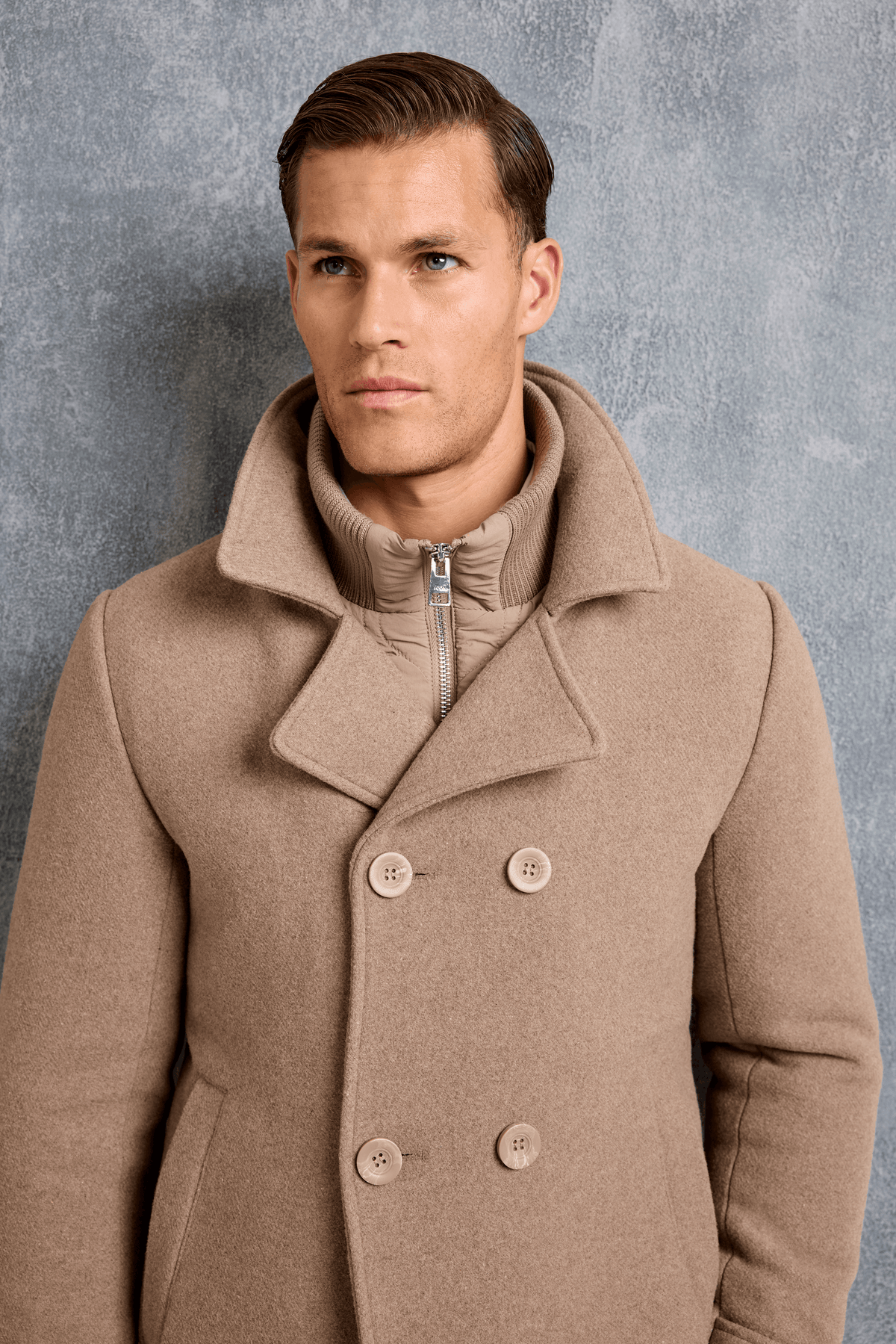 THE FERMO ABRIGO TIPO PEACOAT