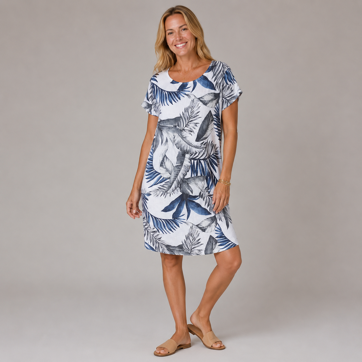LORETTA | Vestido Camiseta con Estampado Tropical