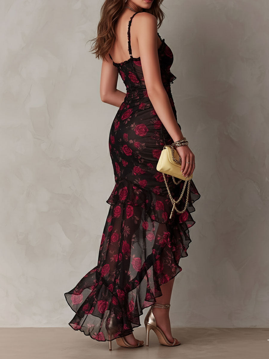 Vestido Chic Floral Negro y Rojo con Fruncido y Dobladillo de Volantes