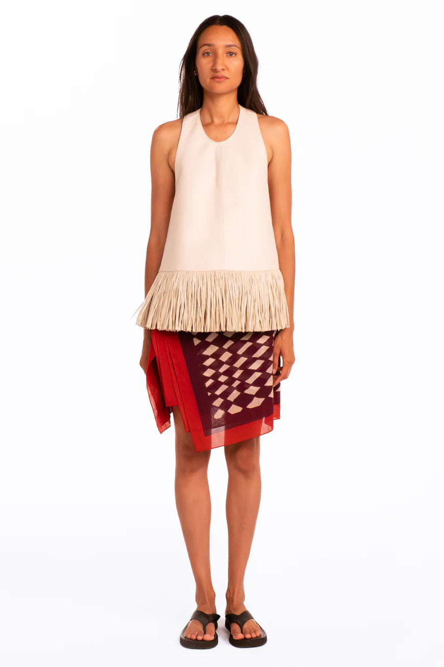 Top Halter con Espalda Abierta y Flecos