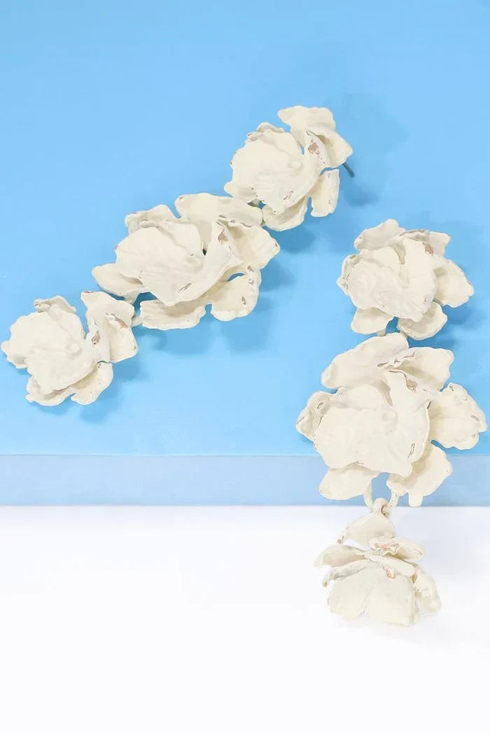 Aretes de Flor Barnizada Phyllis